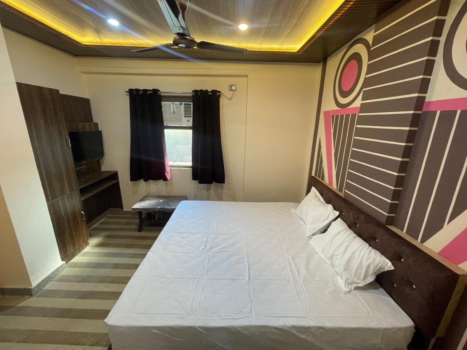Himalaya Inn Guest House Варанаси Екстериор снимка