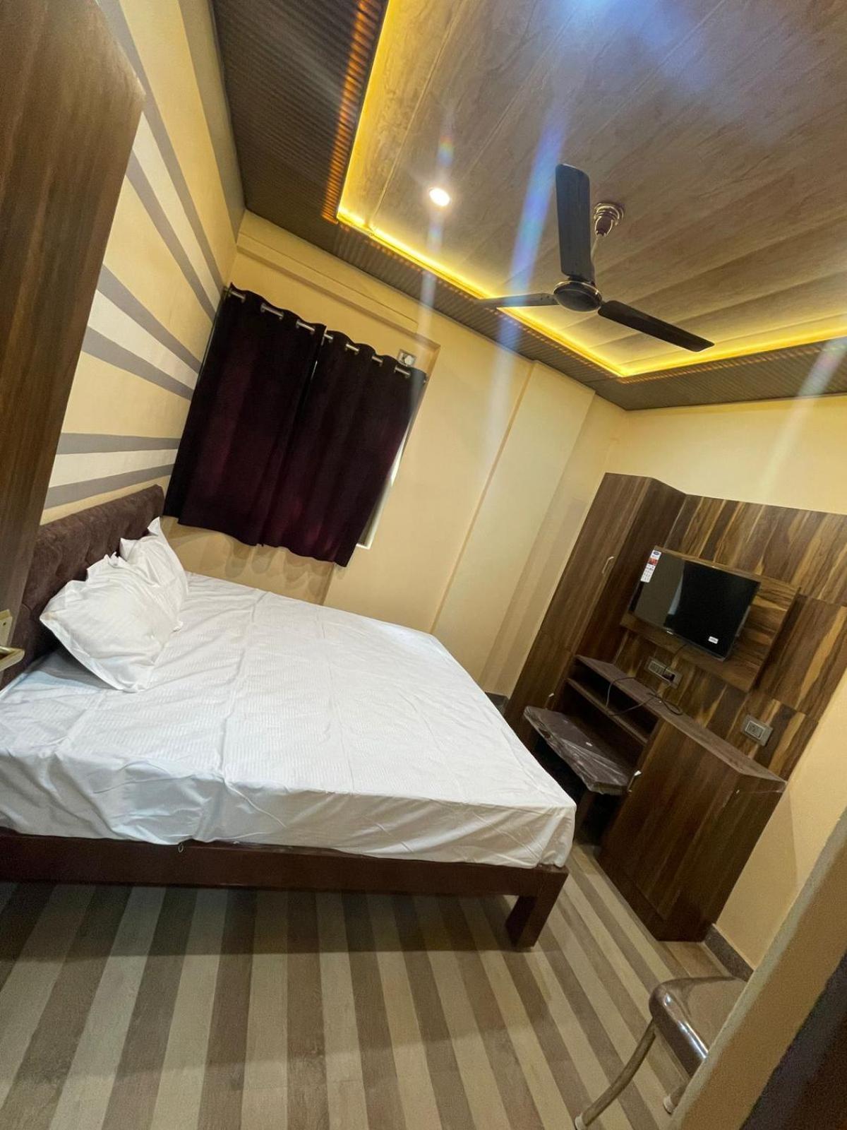 Himalaya Inn Guest House Варанаси Екстериор снимка